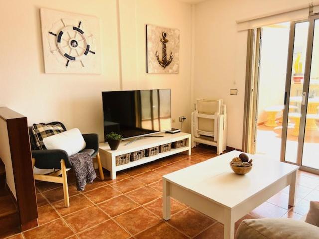 Apartamentos Vista Marina - El Medano Exterior foto
